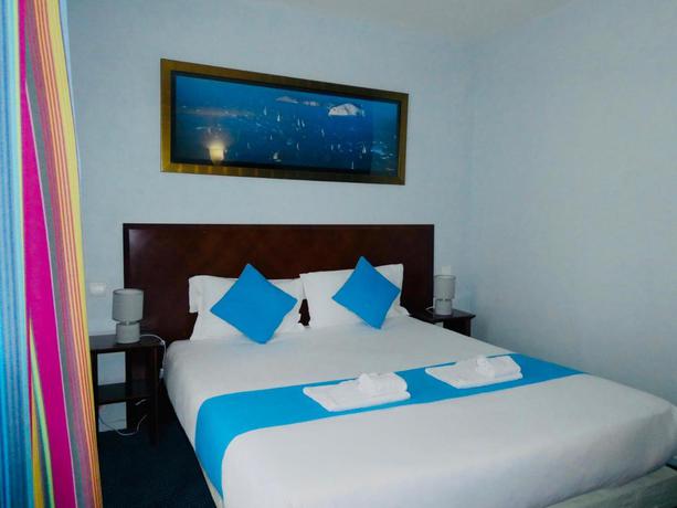 Imagen de la habitación del Hotel Bellevue Montmartre. Foto 5