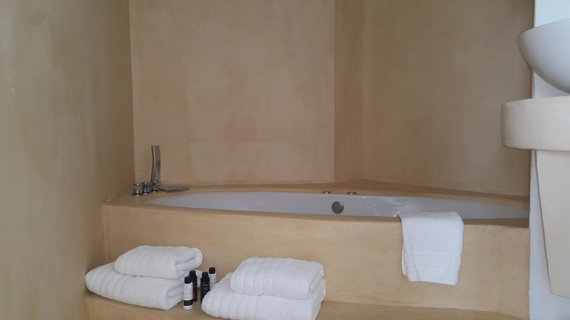 Imagen de la habitación del Hotel Bellevue Mykonos. Foto 5