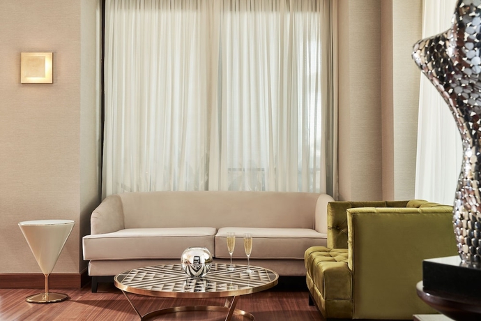 Imagen de los interiores del Hotel Bellevue On The Beach Suites. Foto 19