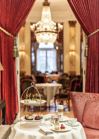 Imagen de los interiores del Hotel Bellevue Palace. Foto 20