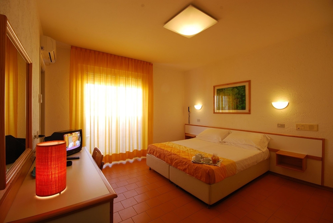 Imagen de la habitación del Hotel Bellevue, Pesaro. Foto 3