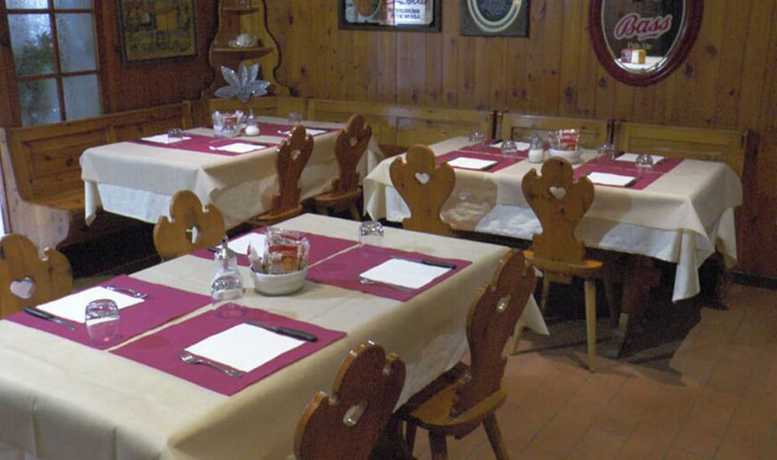 Imagen del bar/restaurante del Hotel Bellevue, Pian di Macina. Foto 8