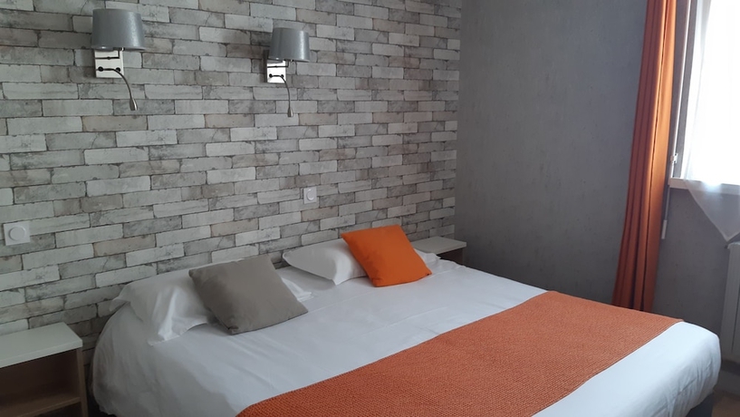 Imagen de la habitación del Hotel Bellevue, ROSCOFF. Foto 11