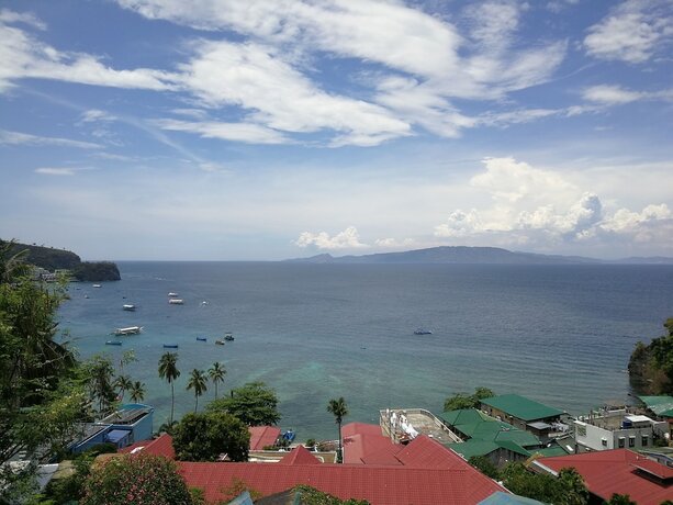 Imagen de la habitación del Hotel Bellevue Resort Puerto Galera. Foto 13