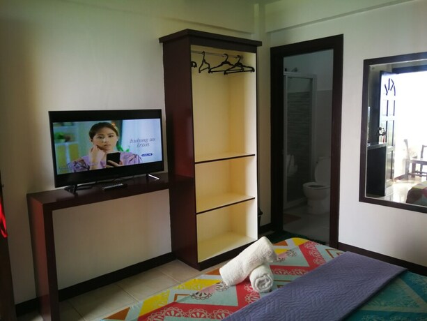 Imagen de la habitación del Hotel Bellevue Resort Puerto Galera. Foto 18