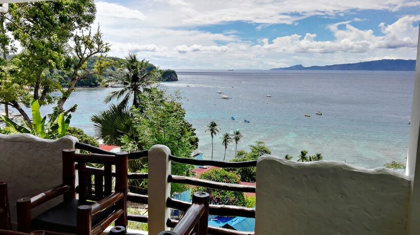 Imagen de la habitación del Hotel Bellevue Resort Puerto Galera. Foto 26