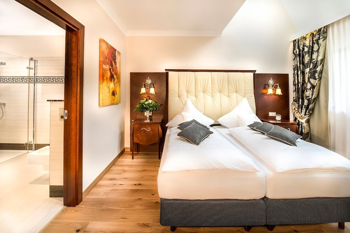 Imagen de la habitación del Hotel Bellevue Rheinhotel. Foto 6