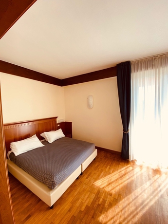 Imagen de la habitación del Hotel Bellevue, Rimini. Foto 6