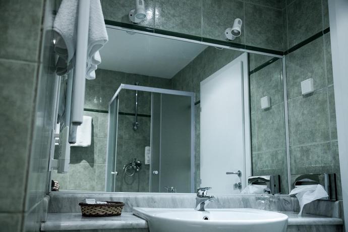 Imagen de la habitación del Hotel Bellevue, SKOPJE. Foto 7