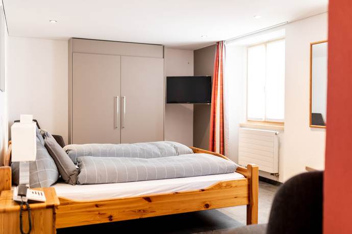 Imagen de la habitación del Hotel Bellevue, San Bernardino. Foto 7