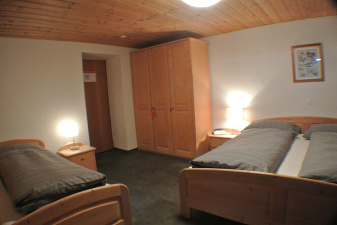 Imagen de la habitación del Hotel Bellevue, San Bernardino. Foto 9