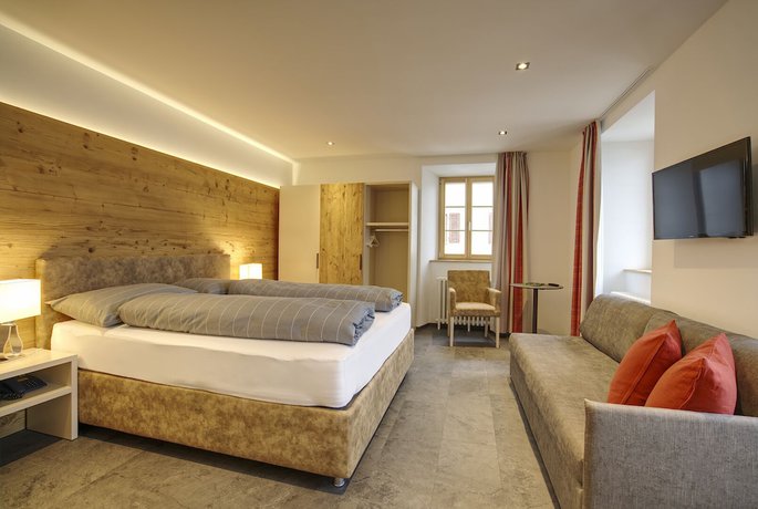 Imagen de la habitación del Hotel Bellevue, San Bernardino. Foto 10