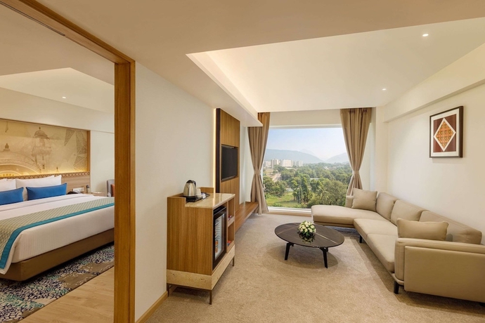 Imagen de la habitación del Hotel Bellevue Sarovar Premiere Junagadh. Foto 4
