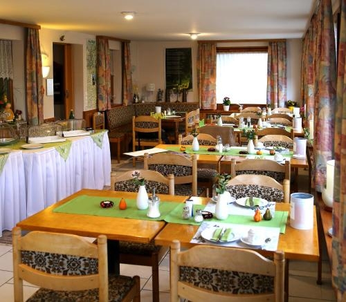 Imagen de la habitación del Hotel Bellevue, St. Blasien. Foto 8