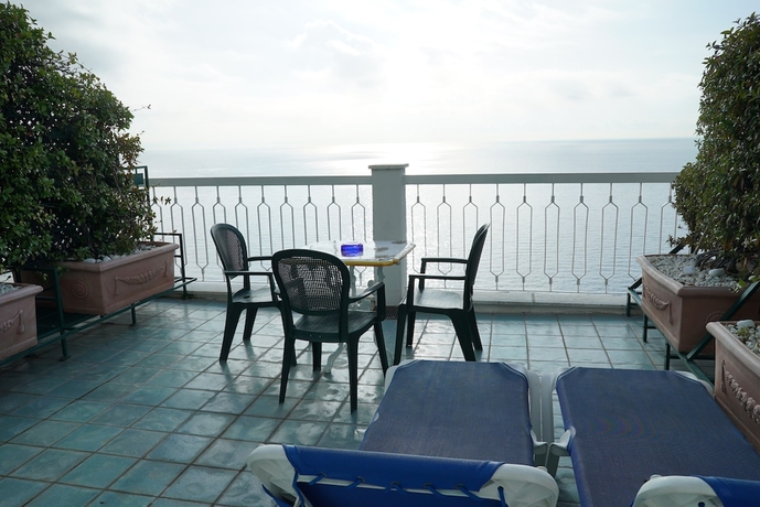 Imagen de la habitación del Hotel Bellevue Suite. Foto 5