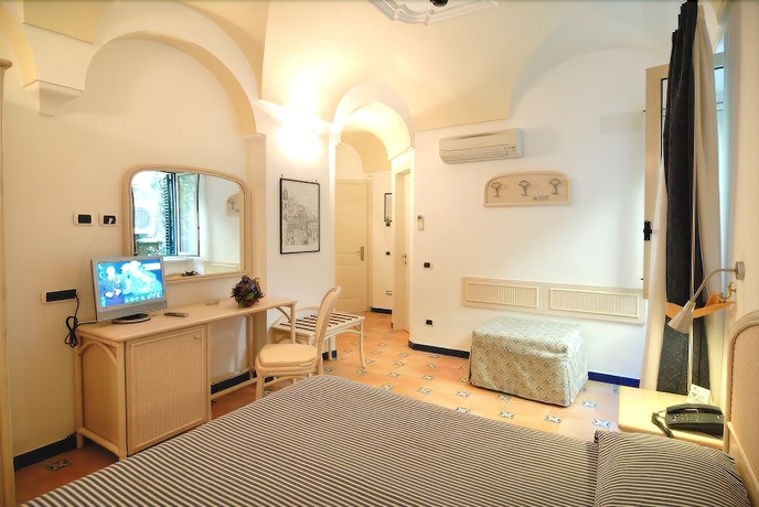 Imagen de la habitación del Hotel Bellevue Suite. Foto 6