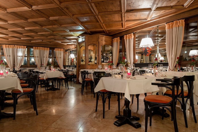 Imagen del bar/restaurante del Hotel Bellevue Suites and Spa. Foto 2