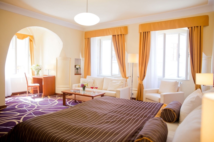 Imagen de la habitación del Hotel Bellevue Český Krumlov. Foto 10