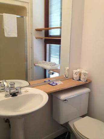 Imagen de la habitación del Hotel Belley. Foto 11