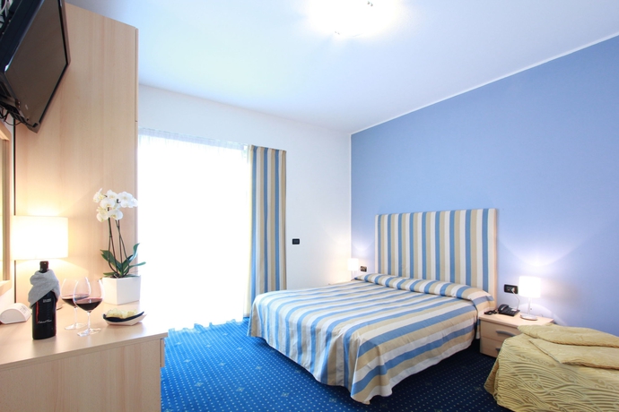 Imagen de la habitación del Hotel Bellini Relais. Foto 14