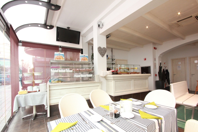 Imagen del bar/restaurante del Hotel Bellini Relais. Foto 7