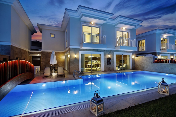 Imagen de los exteriores del Hotel Bellis Deluxe. Foto 9