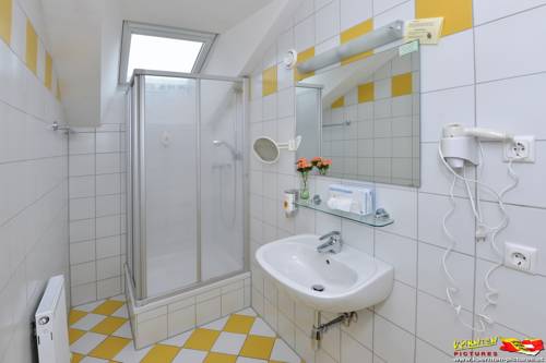 Imagen de la habitación del Hotel Bellis. Foto 14