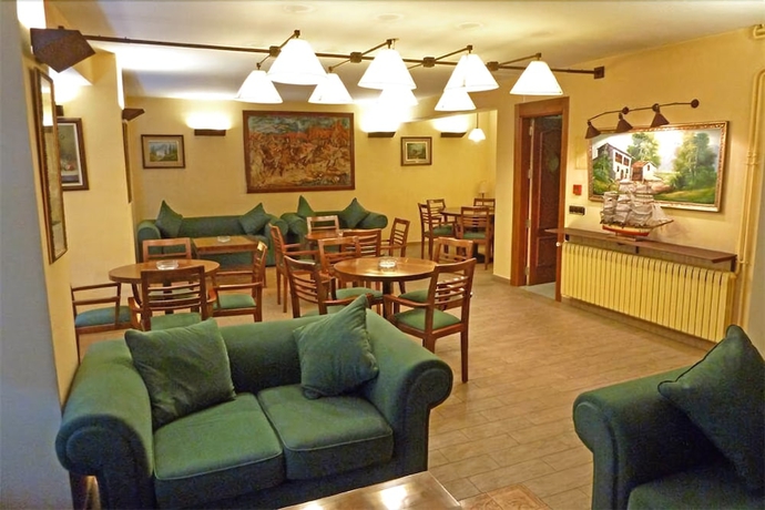 Imagen del bar/restaurante del Hotel Bellpi. Foto 3