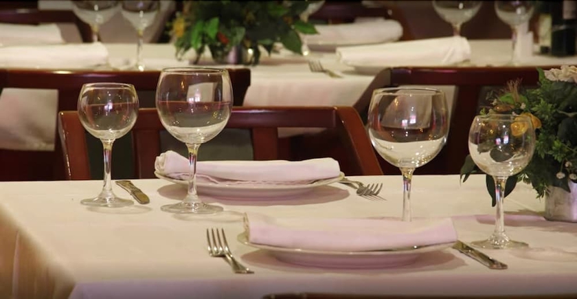 Imagen del bar/restaurante del Hotel Bellpi. Foto 5