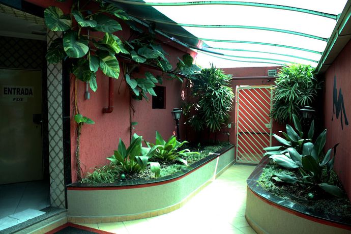 Imagen de los interiores del Hotel Bells. Foto 10