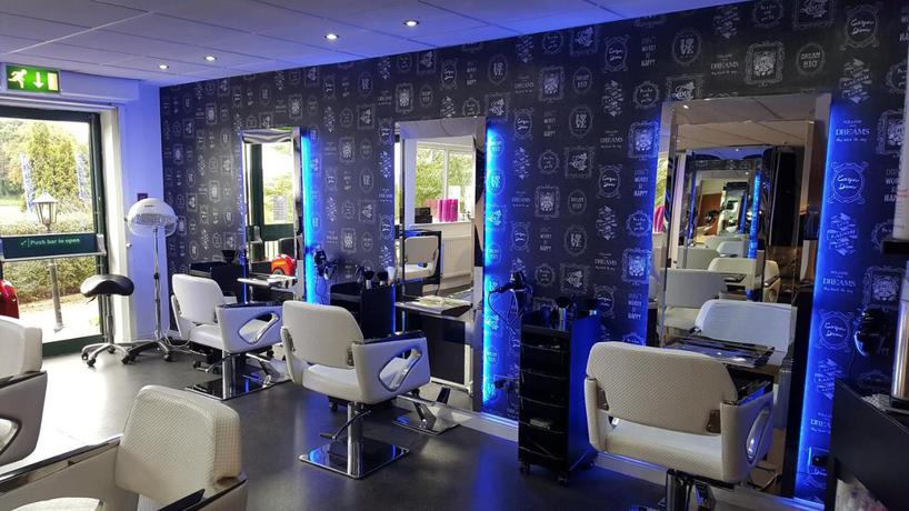 Imagen de los interiores del Hotel Bells and Country Club. Foto 8