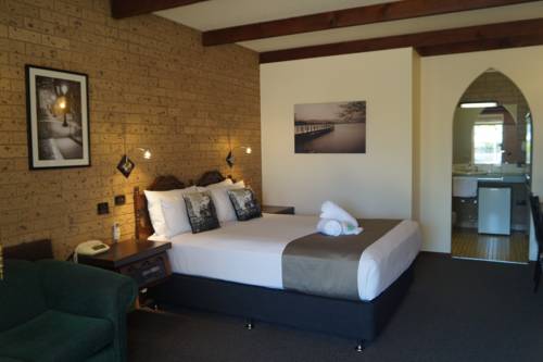 Imagen de la habitación del Hotel Belltower Motor Inn. Foto 1