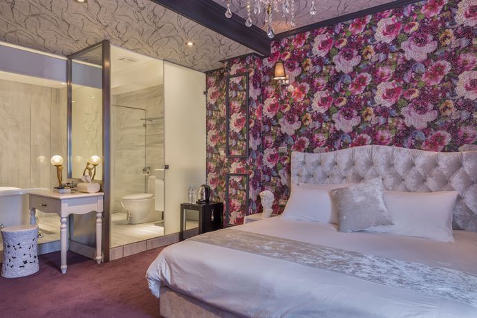 Imagen de la habitación del Hotel Bellus Inn. Foto 15