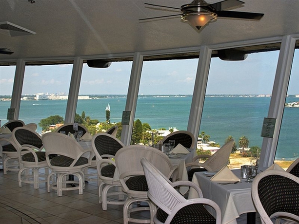 Imagen general del Hotel Bellwether Beach Resort. Foto 2