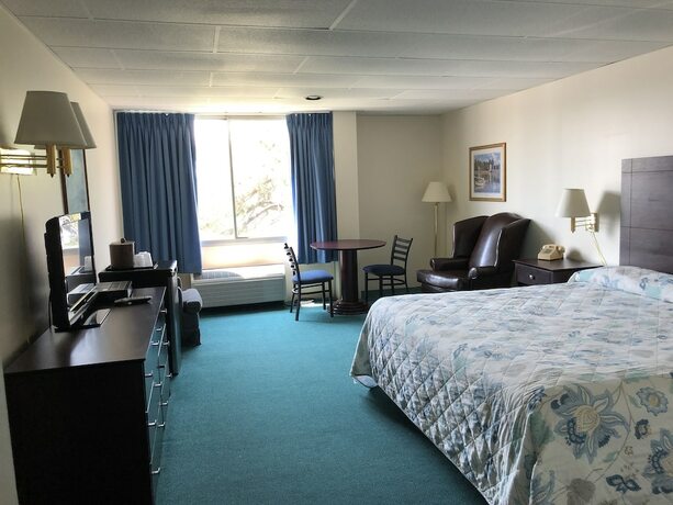 Imagen de la habitación del Hotel Belmar Motor Lodge. Foto 15