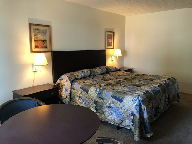 Imagen de la habitación del Hotel Belmar Motor Lodge. Foto 18