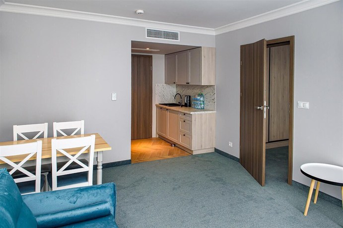 Imagen de la habitación del Hotel Belmar Park Resort & SPA. Foto 16