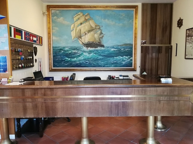 Imagen de los interiores del Hotel Belmare, Porto Azzurro. Foto 18