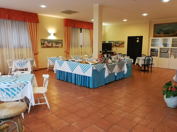 Imagen del bar/restaurante del Hotel Belmare, Porto Azzurro. Foto 2