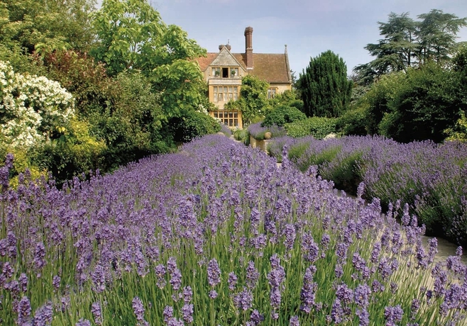 Imagen de los exteriores del Hotel Belmond Le Manoir Aux Quat'saisons. Foto 16