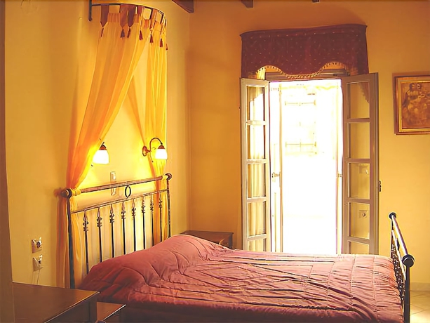 Imagen de la habitación del Hotel Belmondo. Foto 3