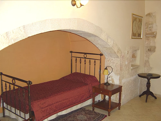 Imagen de la habitación del Hotel Belmondo. Foto 4