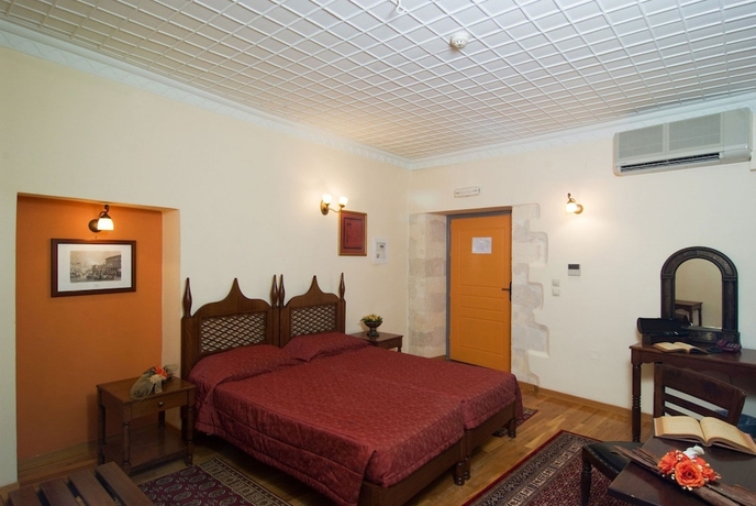 Imagen de la habitación del Hotel Belmondo. Foto 9