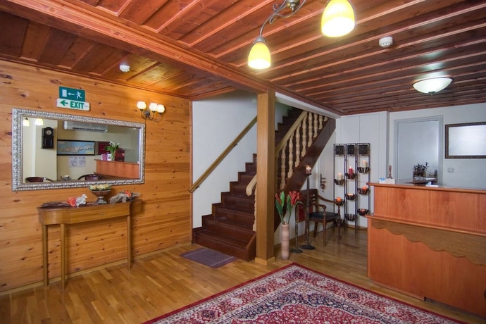 Imagen de los interiores del Hotel Belmondo. Foto 19