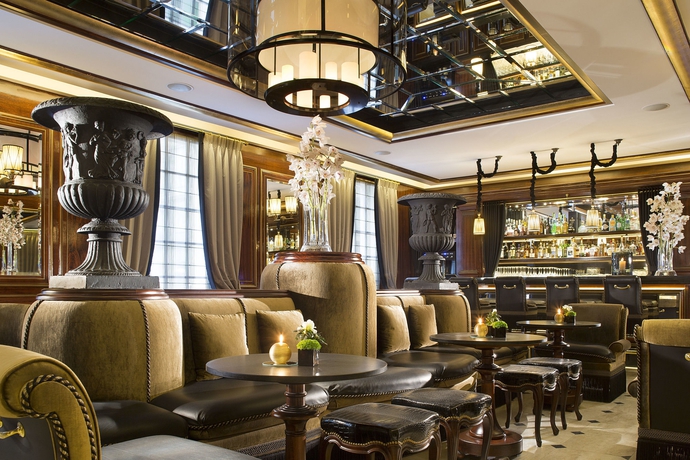 Imagen del bar/restaurante del Hotel Belmont Champs Elysees. Foto 4