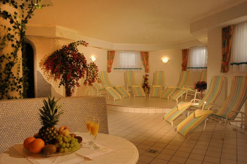 Imagen de los interiores del Hotel Belmont, Fiss . Foto 8