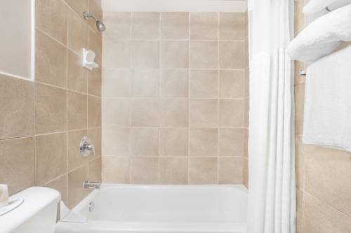Imagen de la habitación del Hotel Belmont Inn. Foto 7