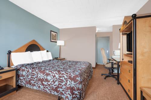 Imagen de la habitación del Hotel Belmont Inn. Foto 11