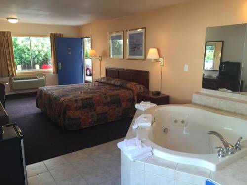 Imagen de la habitación del Hotel Belmont Inn and Suites, Hampton. Foto 5