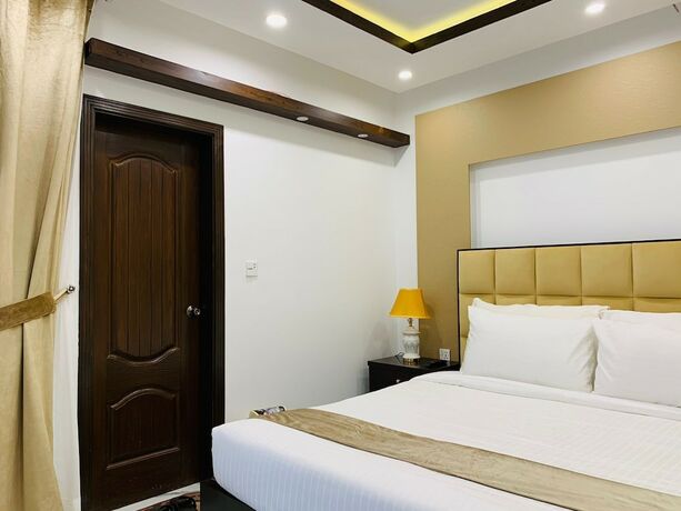 Imagen de la habitación del Hotel Belmont Naran. Foto 10